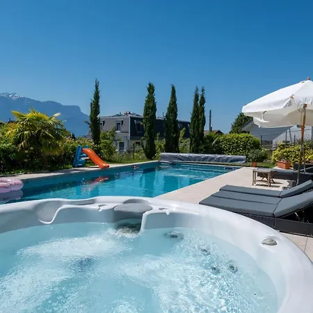 Villa Luxury 5-bedroom With Pool Garden & Geneva Views By Guestlee Corseaux
