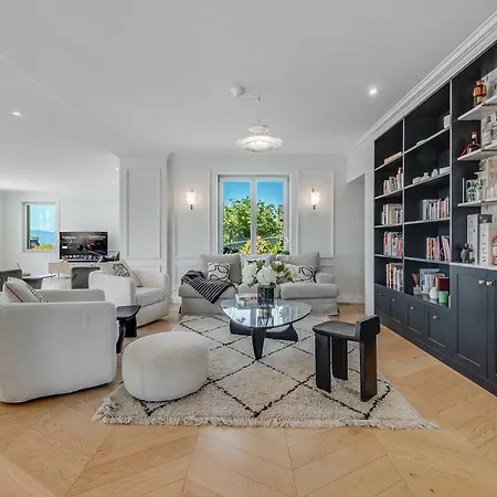 Luxury 5-bedroom With Pool Garden & Geneva Views By Guestlee * Corseaux