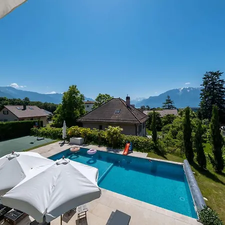 Luxury 5-bedroom With Pool Garden & Geneva Views By Guestlee Villa