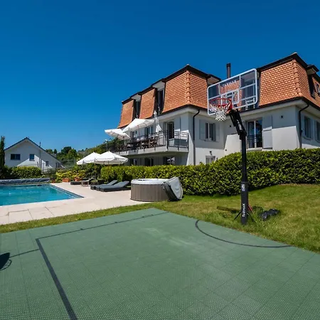 Villa Luxury 5-bedroom With Pool Garden & Geneva Views By Guestlee Corseaux